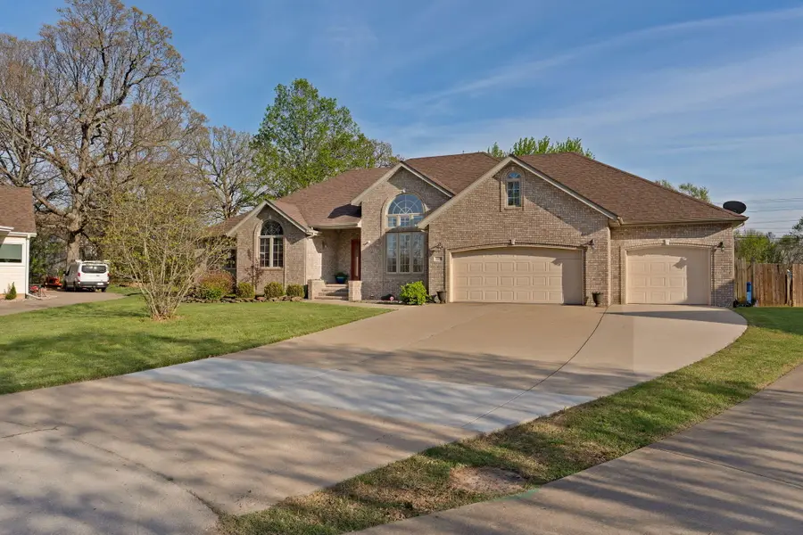 4976 S Eldon Avenue, Springfield, MO 65810 - #2