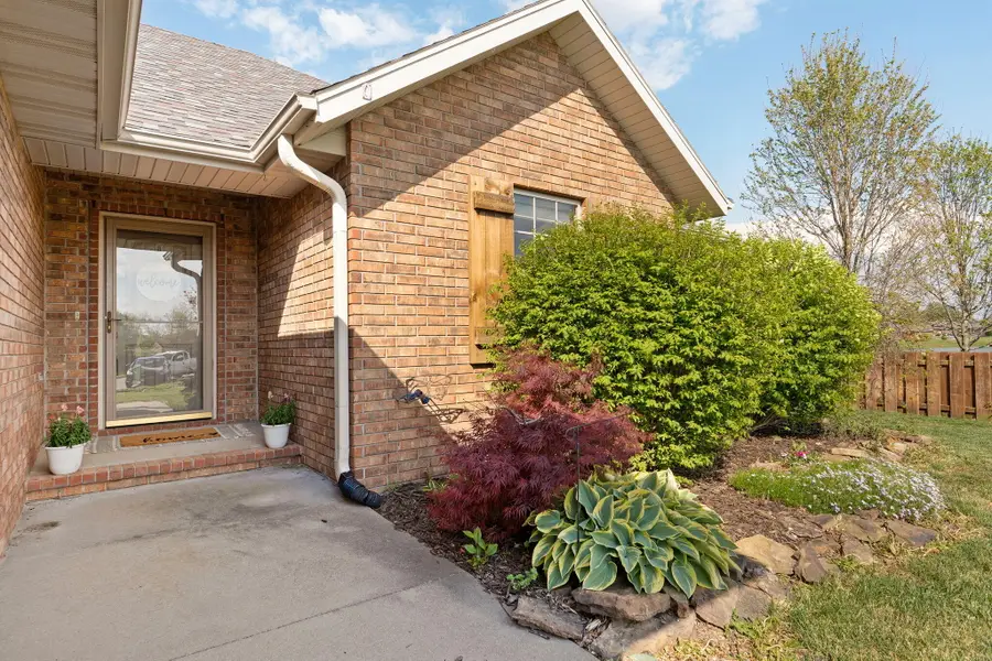 434 N Bonda Way, Nixa, MO 65714 - #2