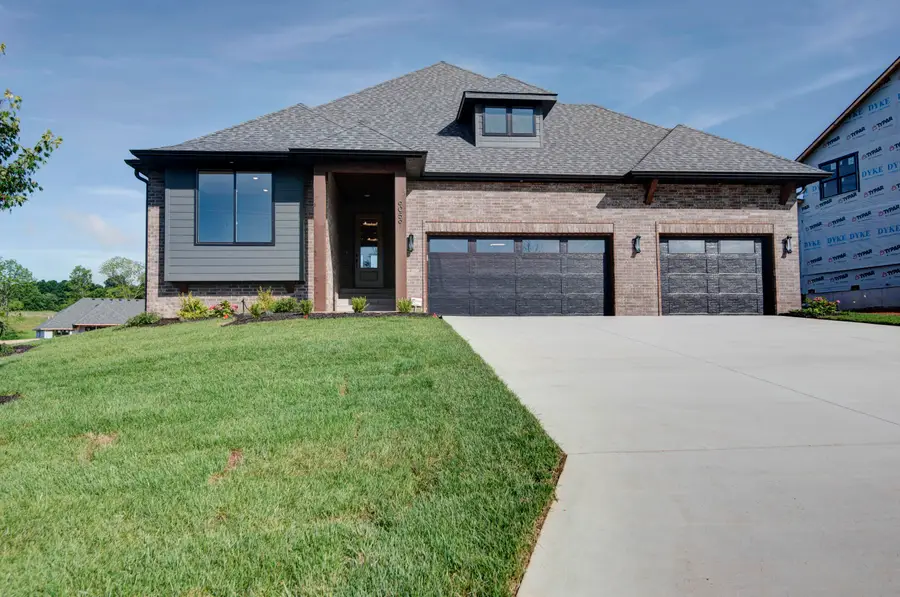 6059 S Clay Avenue, Springfield, MO 65810 - #2