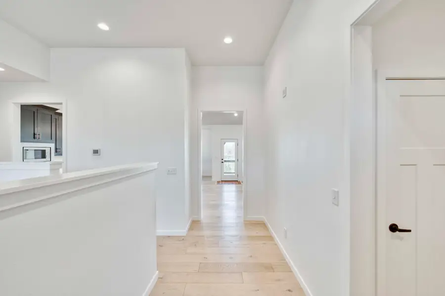 102 Kings Court, Ozark, MO 65721 - #3