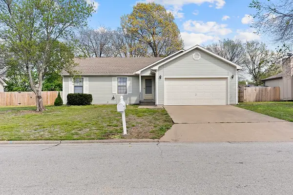1121 Woodland Drive, Webb City, MO 64870
