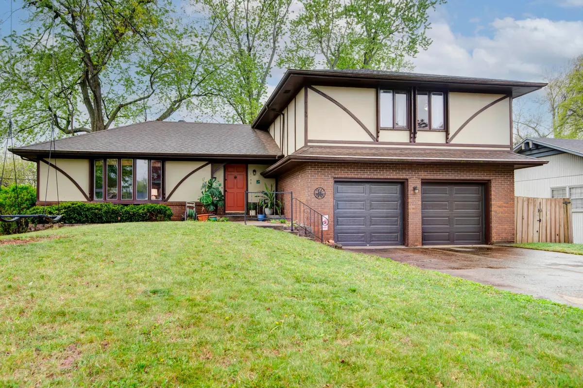 2150 E Raynell Street, Springfield, MO 65804 - #1
