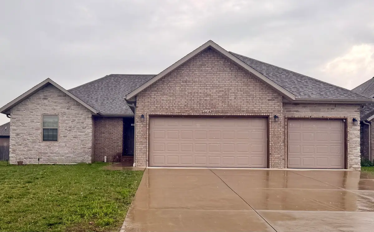 664 N Montego Street, Nixa, MO 65714 - #1