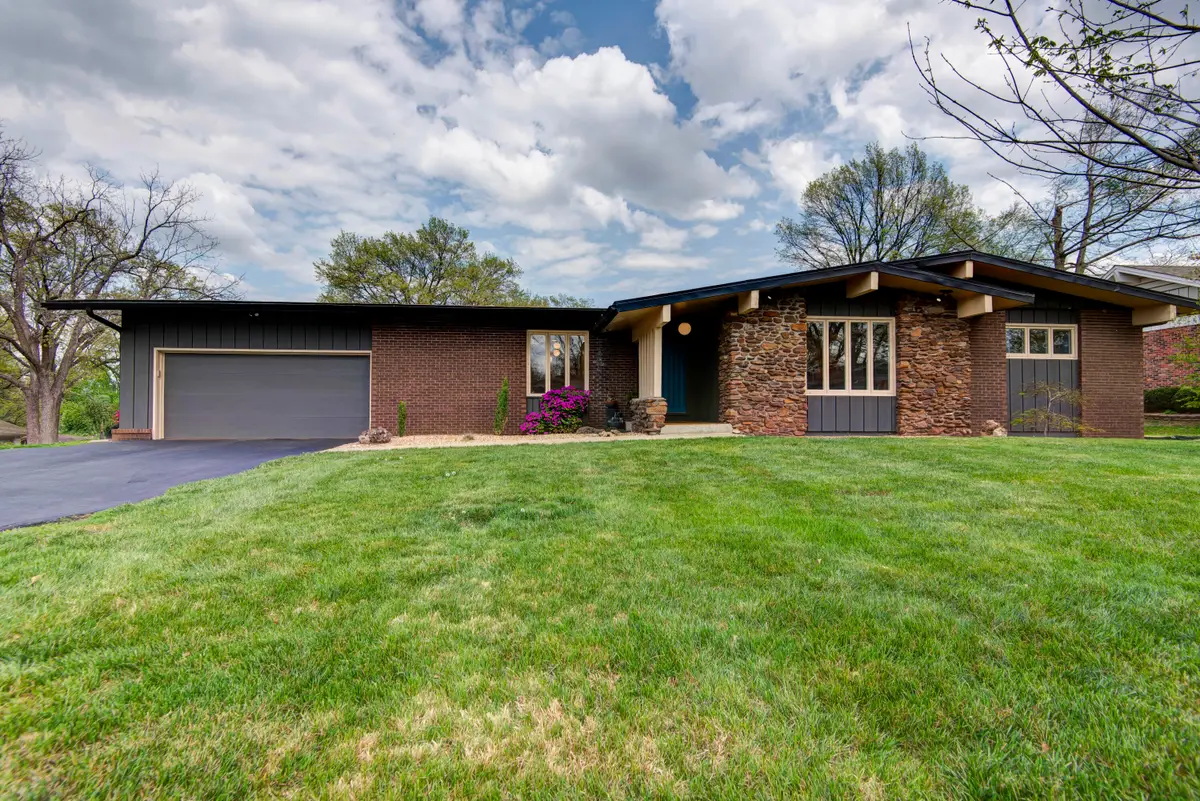 2830 S Marlan Avenue, Springfield, MO 65804 - #1