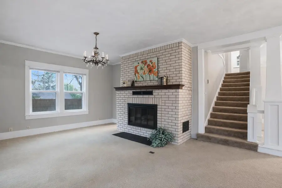 215 E Mckinney Street, Neosho, MO 64850 - #3