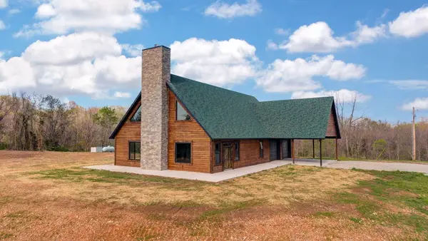 503 Airport Road, Crane, MO 65633