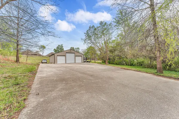 308 N Hightower Avenue, Nixa, MO 65714