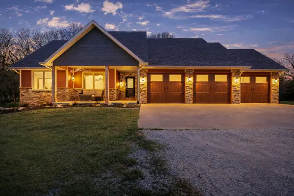 3107 S Farm Rd 45, Republic, MO 65738