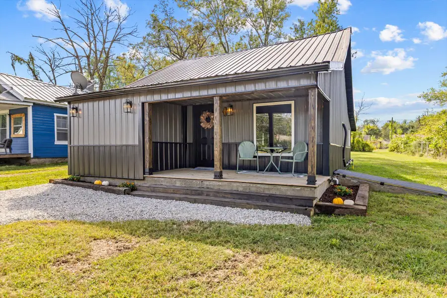 630 W North Street, Mountain Grove, MO 65711 - #2