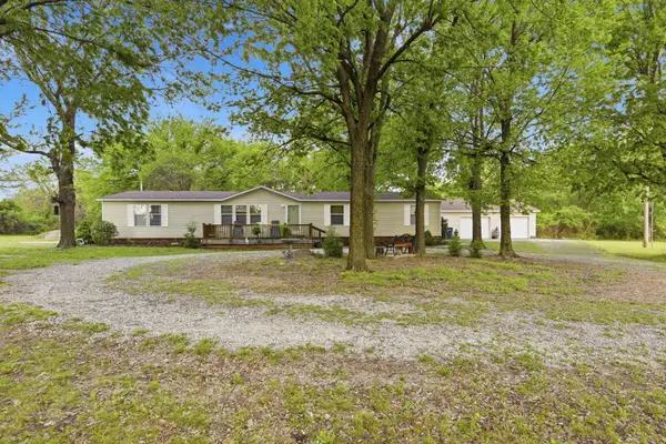 1822 N East Street, Webb City, MO 64870