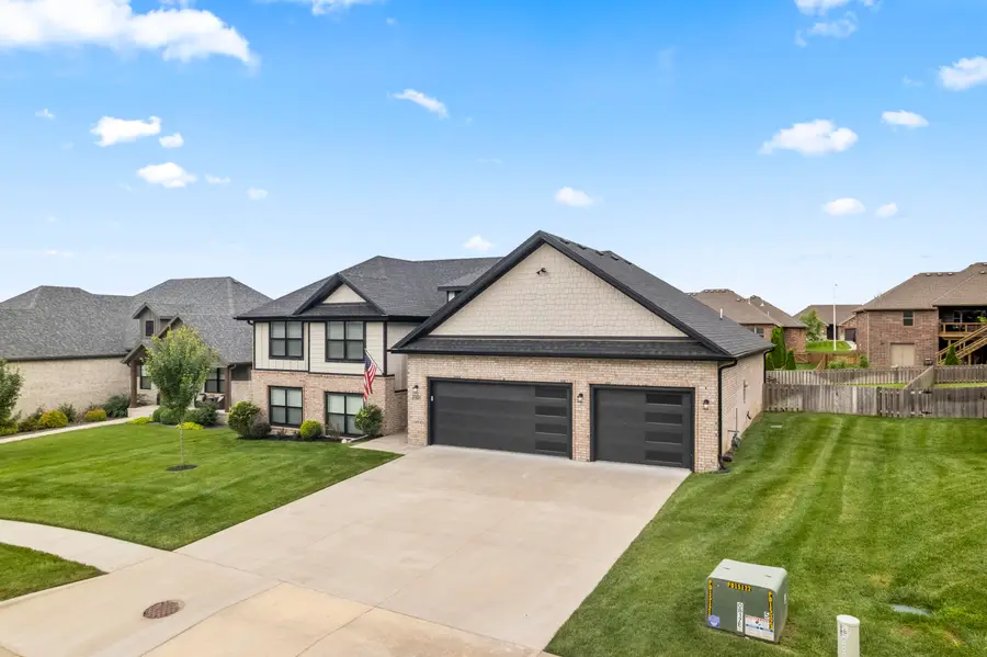 2101 N Affirmed Avenue, Springfield, MO 65802 - #3