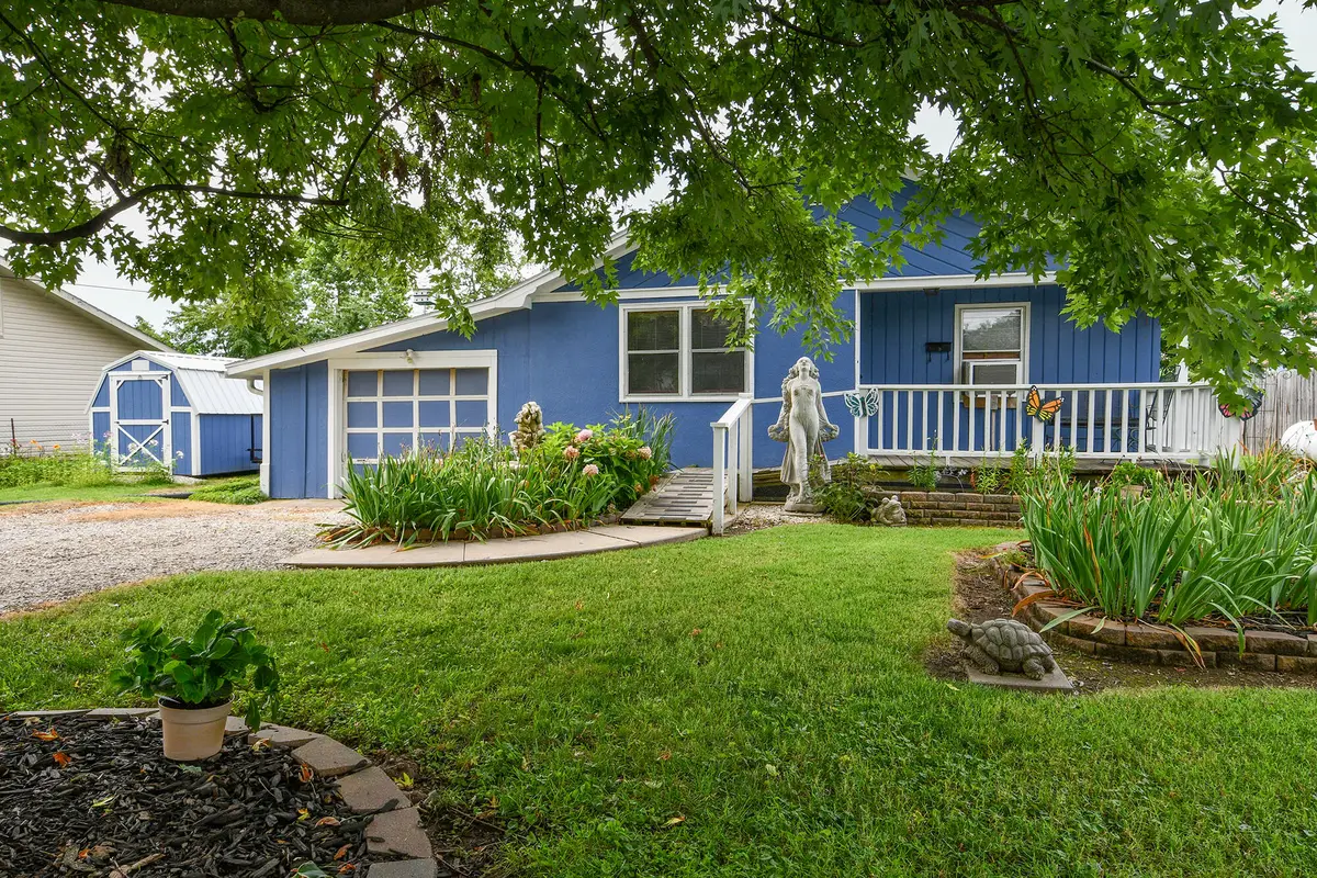 622 E Madison Street, Marshfield, MO 65706 - #1