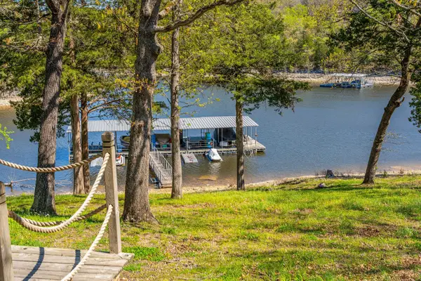 99 Shady Place Lane, Blue Eye, MO 65611