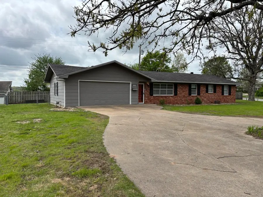 1021 Skyline Drive, Neosho, MO 64850 - #2