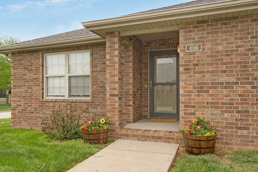 406 S Casa Grande Avenue, Springfield, MO 65802 - #3