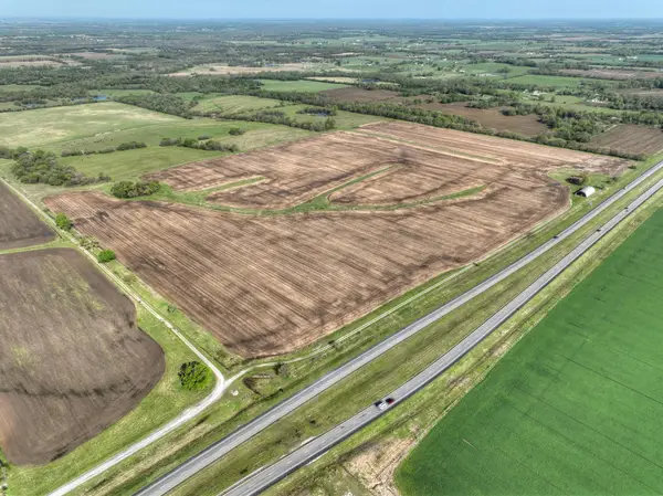 401 NW 1st Lane, Lamar, MO 64759