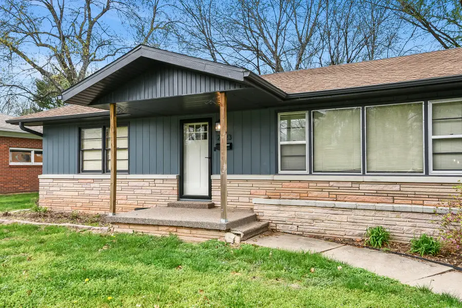 2123 S Prairie Lane, Springfield, MO 65804 - #2