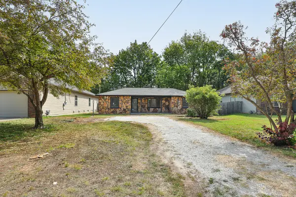1504 S Rogers Avenue, Springfield, MO 65804