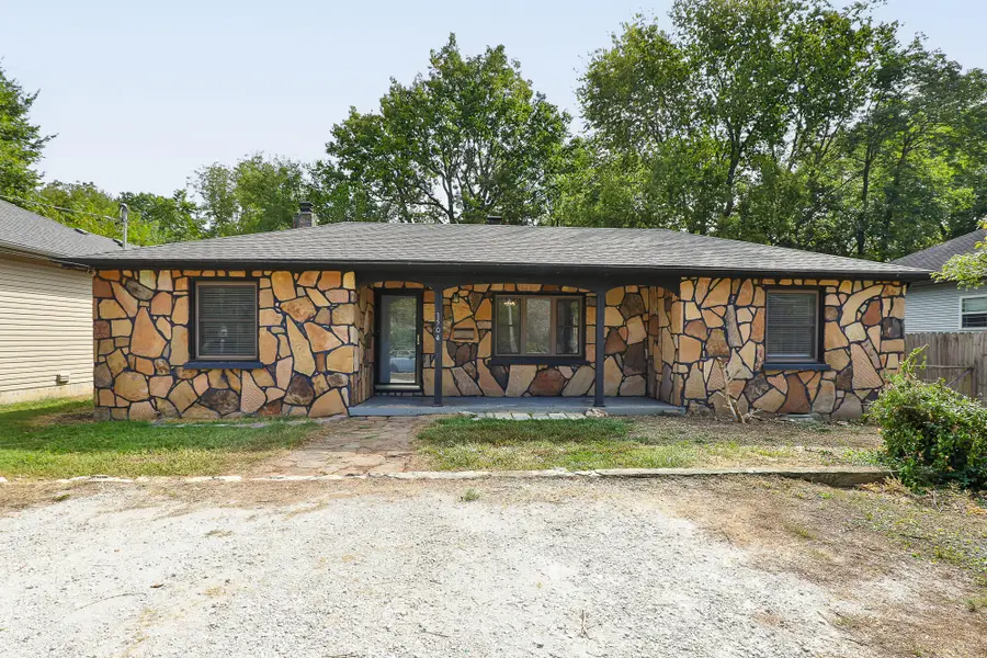 1504 S Rogers Avenue, Springfield, MO 65804 - #3
