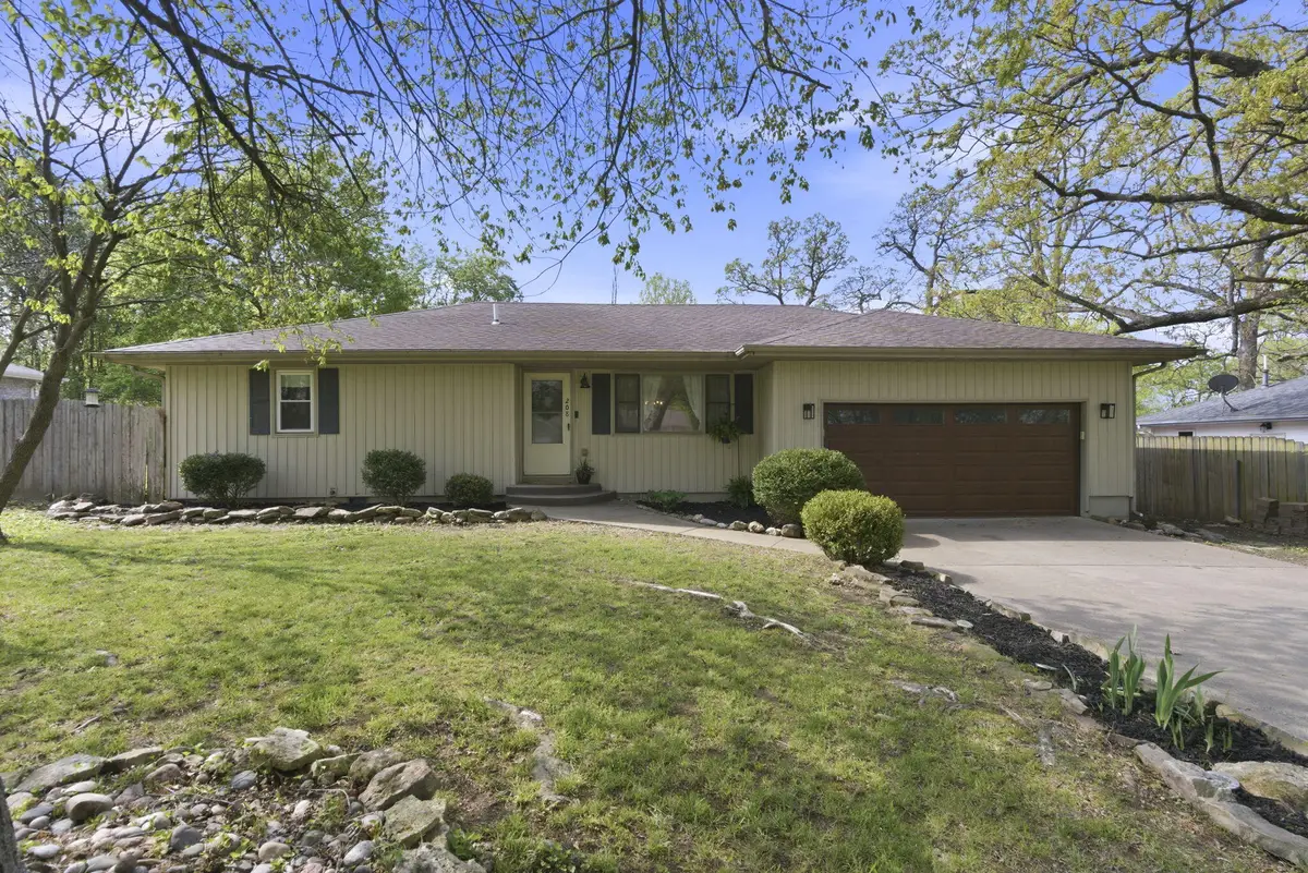 208 W Maple Street, Nixa, MO 65714 - #1