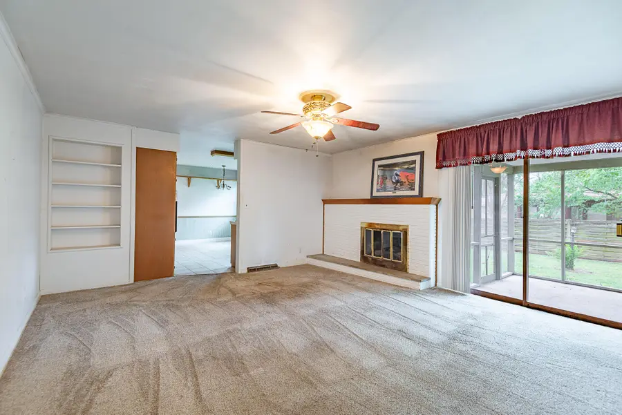 2262 E Bancroft Street, Springfield, MO 65804 - #3