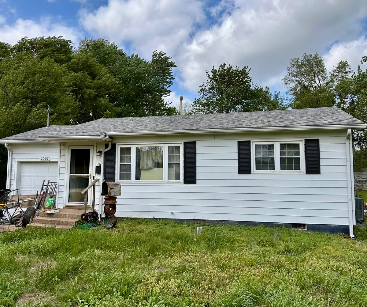 2007 W Water Street, Springfield, MO 65802 - #1