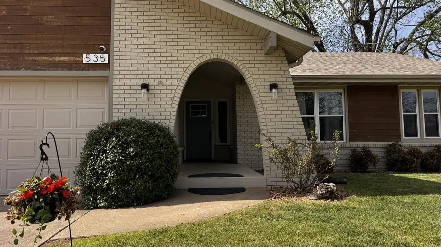 535 E Lasalle Street, Springfield, MO 65807 - #2