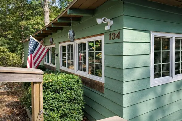 134 Laughing Lane, Rockaway Beach, MO 65740