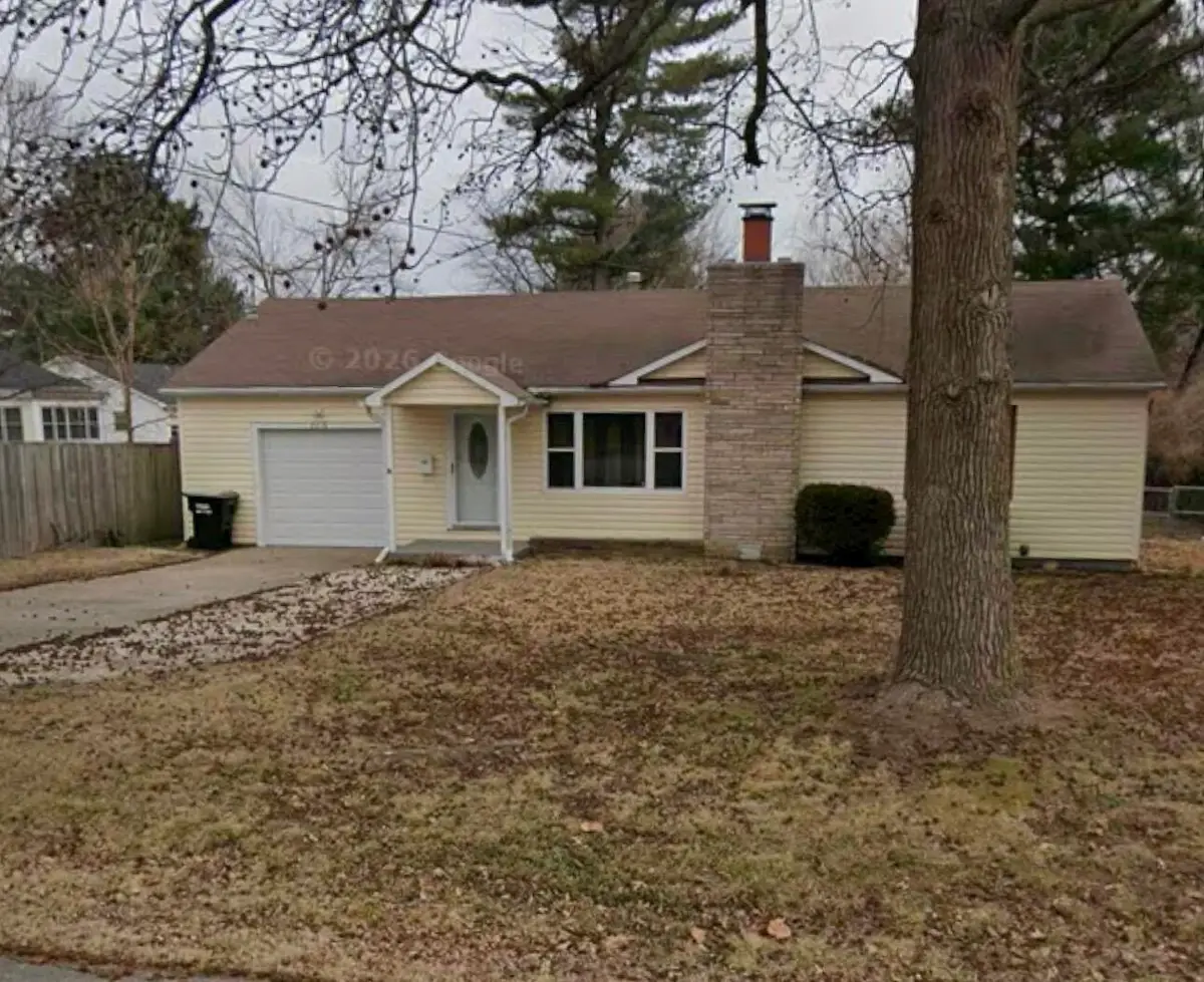 2216 S Clay Avenue, Springfield, MO 65807 - #1