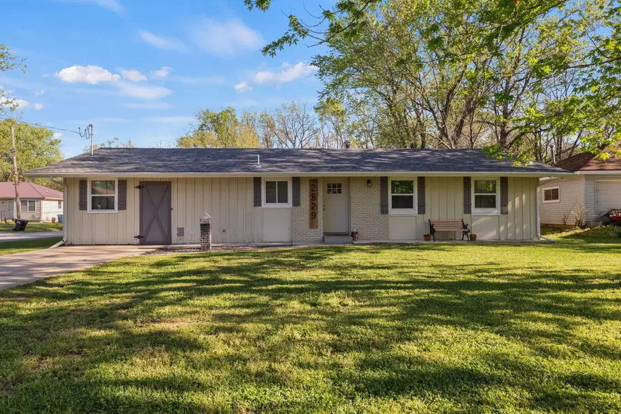 2829 E Monroe Circle, Springfield, MO 65802 - #2