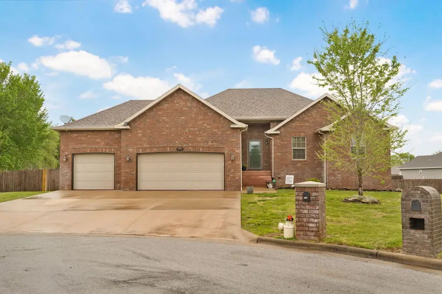 5741 W Payton Circle W, Springfield, MO 65802 - #2