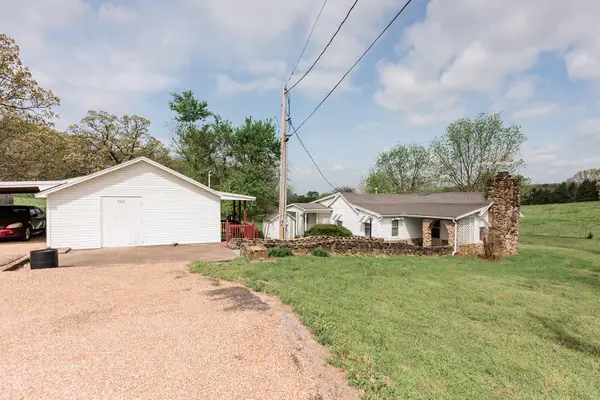 5423 S 226th Road, Pleasant Hope, MO 65725