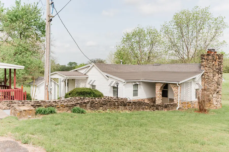 5423 S 226th Road, Pleasant Hope, MO 65725 - #2