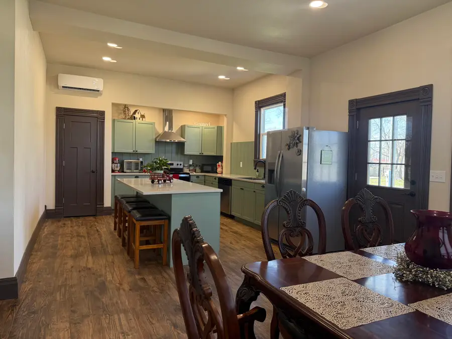 521 N Oakland Avenue, Mountain Grove, MO 65711 - #3