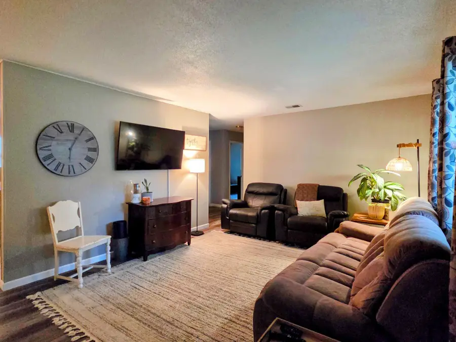 753 S Hickory Street, Buffalo, MO 65622 - #2