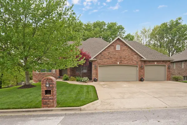 617 S Garden Way, Republic, MO 65738