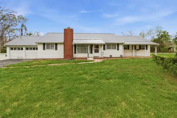 916 Sommerfield Drive, Houston, MO 65483