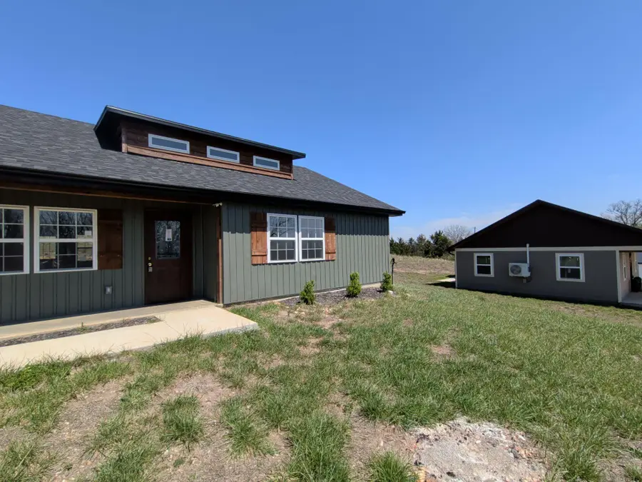 102 S Lois Court, Mansfield, MO 65704 - #2