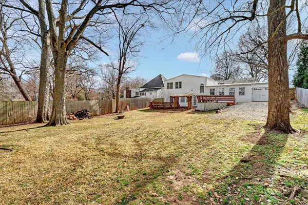 1345 E Walnut Street, Springfield, MO 65802