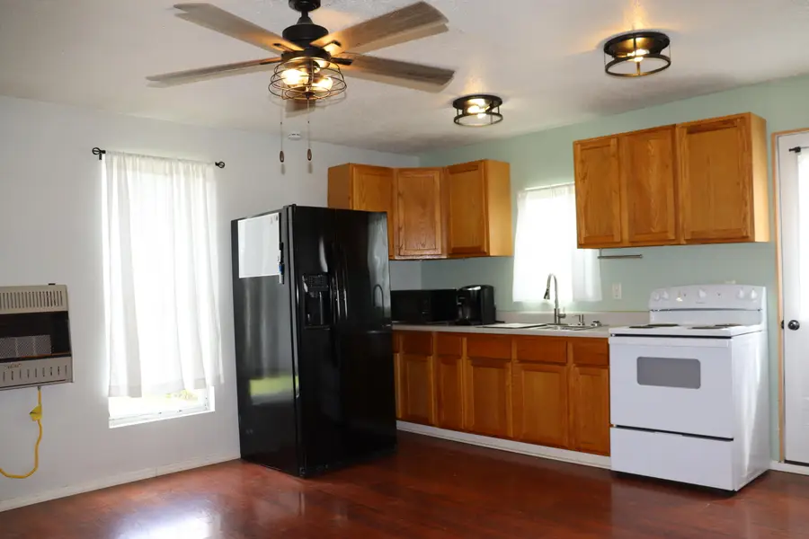 699 W Ragsdale Street, Seymour, MO 65746 - #3