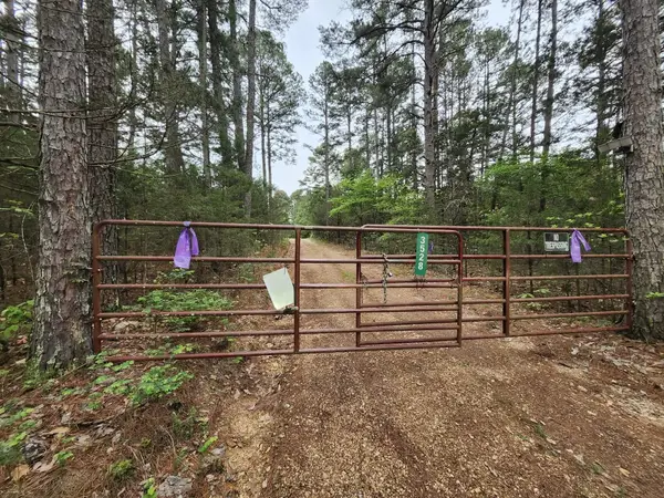 3528 County Road 329, Ava, MO 65608