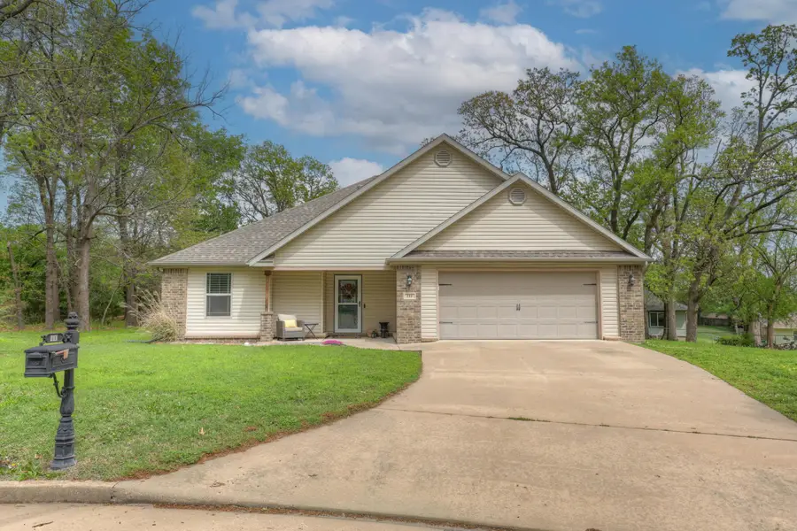 211 N Saint Clair Court, Joplin, MO 64801 - #2