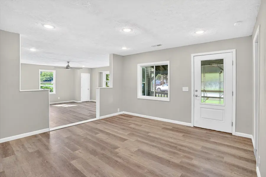 154 E Brooks Street, Republic, MO 65738 - #3