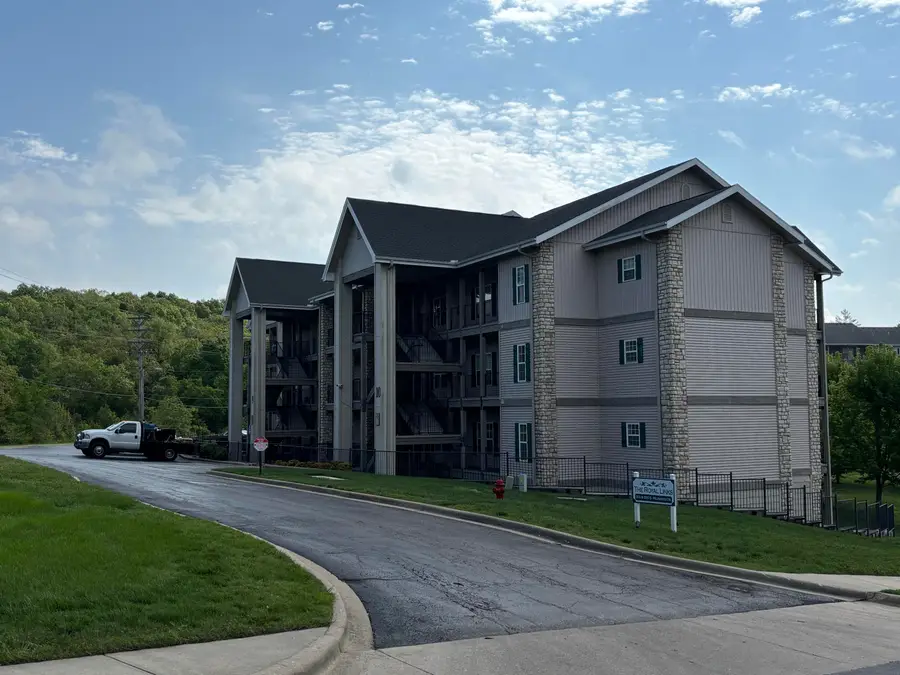310 S Wildwood Drive #Bldg 7 Unit 7, Branson, MO 65616 - #2