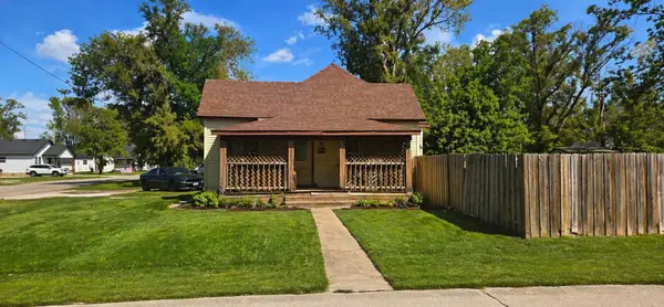 834 Wilson Avenue, Aurora, MO 65605