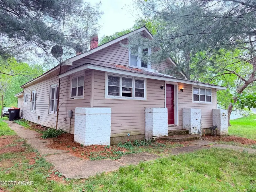 201 2nd Street, Pineville, MO 64856 - #3