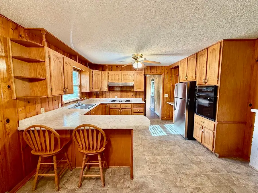 212 Vine Street, Mountain View, MO 65548 - #3