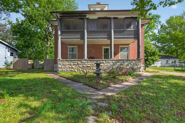 612 W Cherry Street, Nevada, MO 64772