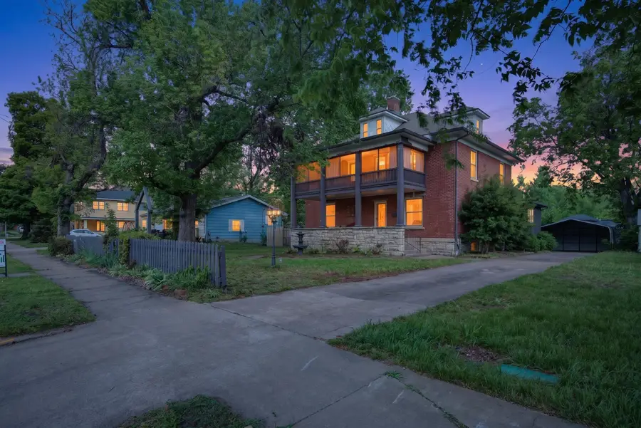 612 W Cherry Street, Nevada, MO 64772 - #3