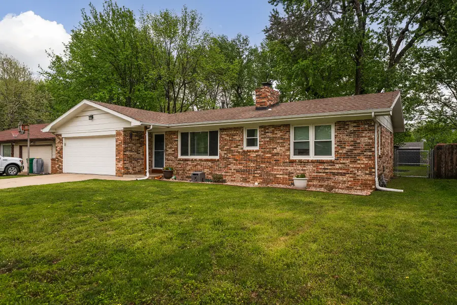 1116 S Paula Avenue, Springfield, MO 65804 - #2